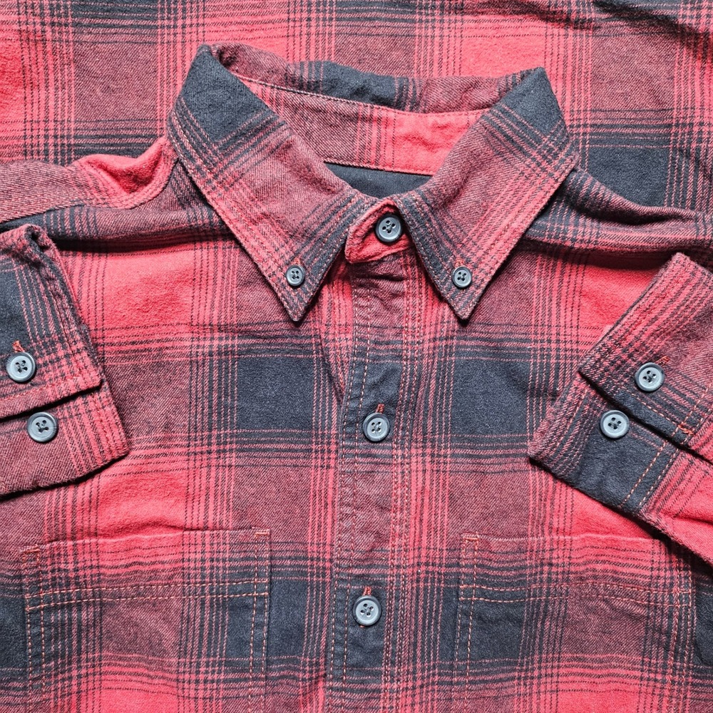 Ridgecut Mens Flannel Shirt Red Black Plaid  Double Pocket Button Down Medium